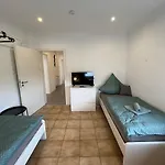 Renovierte In Direkt An Der Mosel!