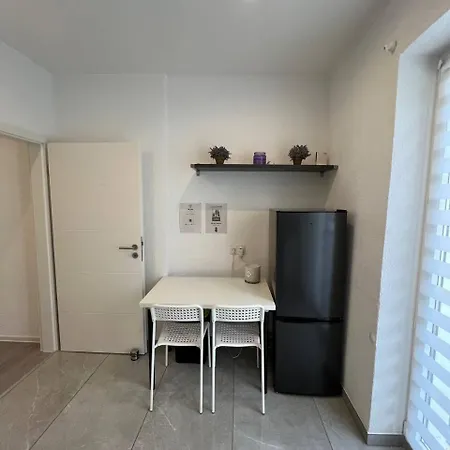 Renovierte In Direkt An Der Mosel! Coblence