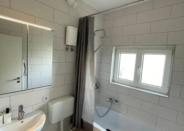 Renovierte In Direkt An Der Mosel! *