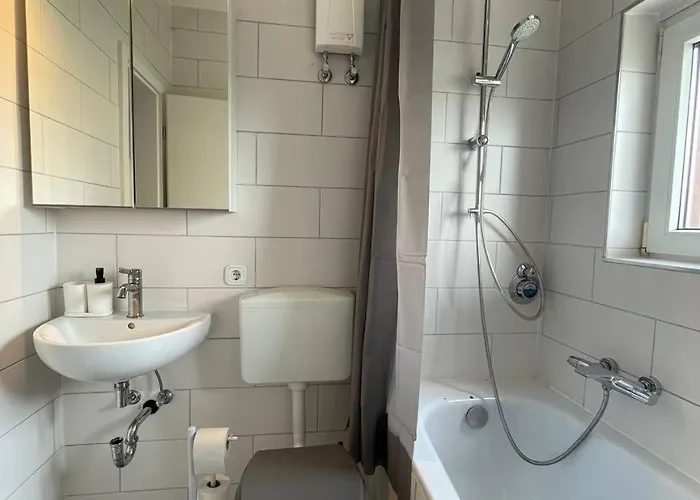 Renovierte In Direkt An Der Mosel! * 코블렌츠